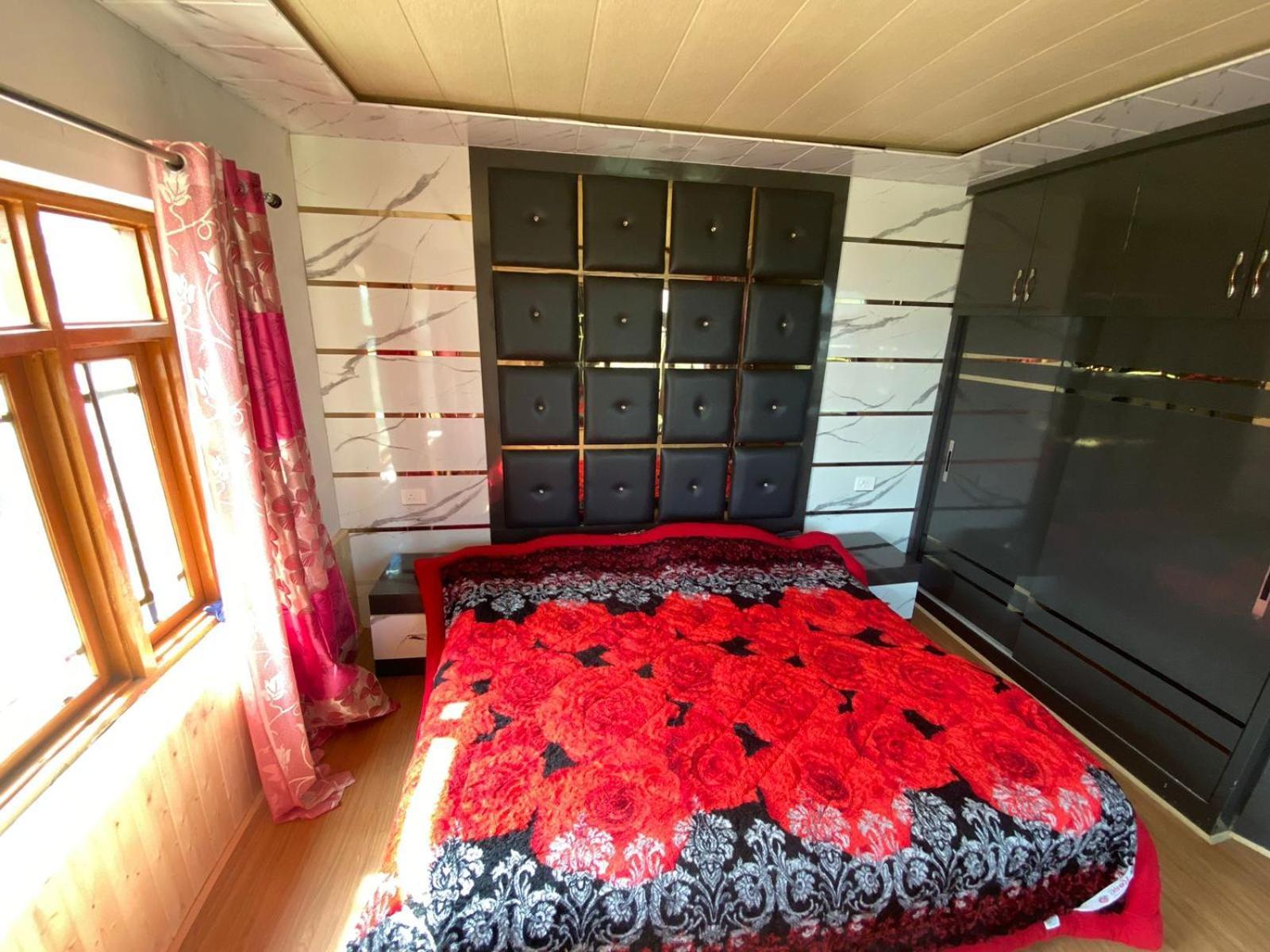 Sheen Homestay Gulmarg Dış mekan fotoğraf