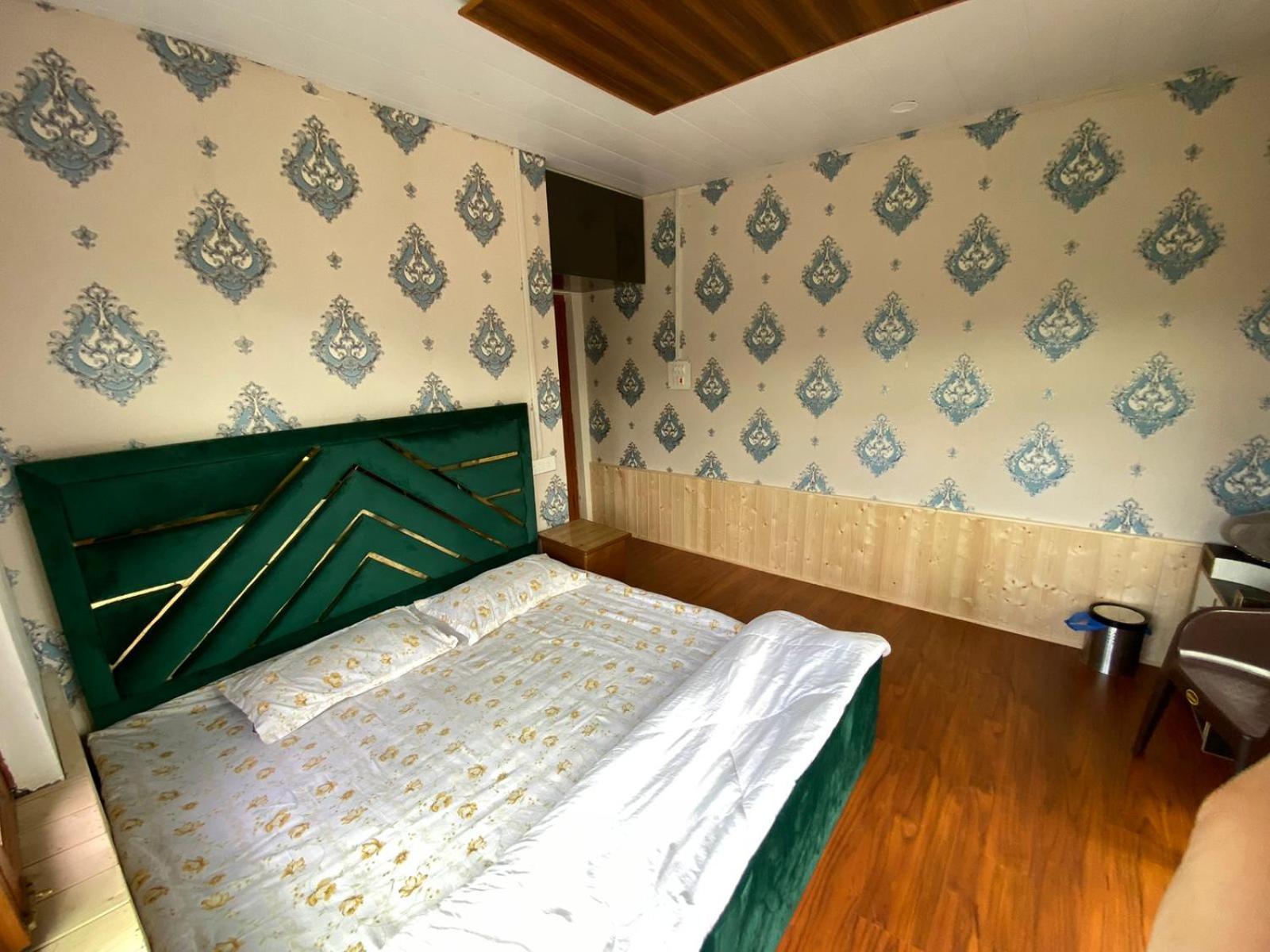 Sheen Homestay Gulmarg Dış mekan fotoğraf