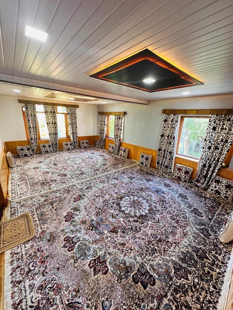 Sheen Homestay Gulmarg Dış mekan fotoğraf